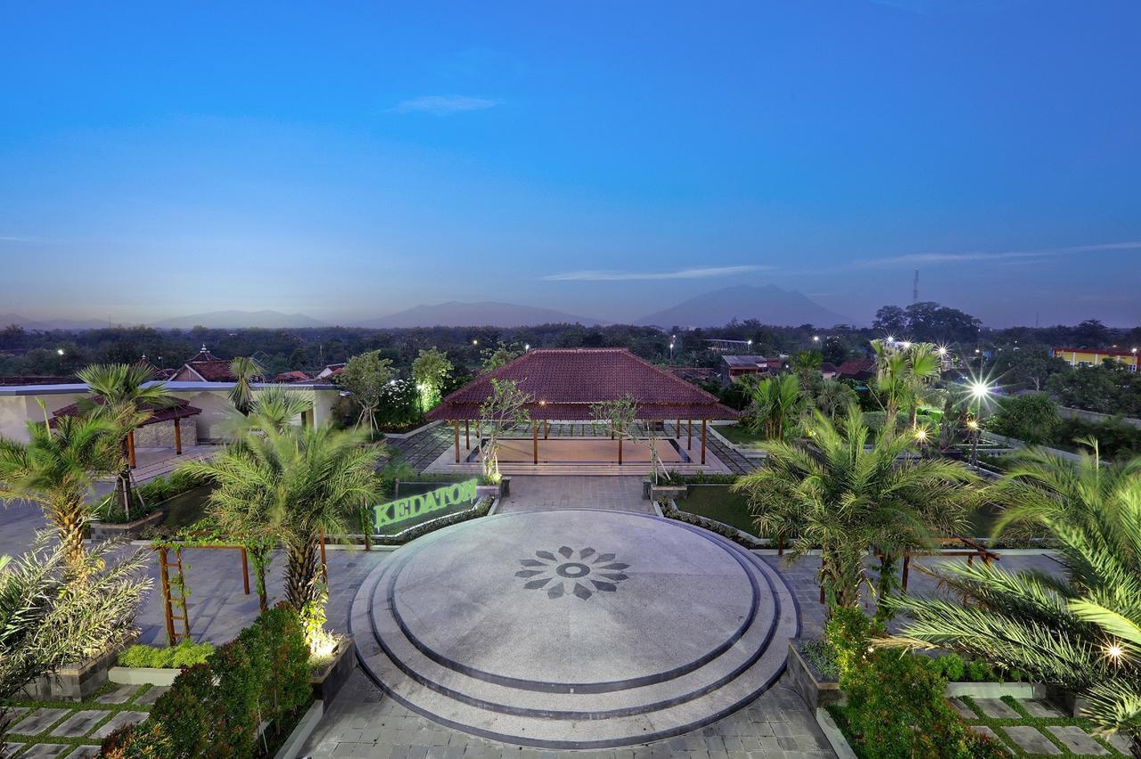 Aston Madiun Hotel & Conference Center Екстериор снимка