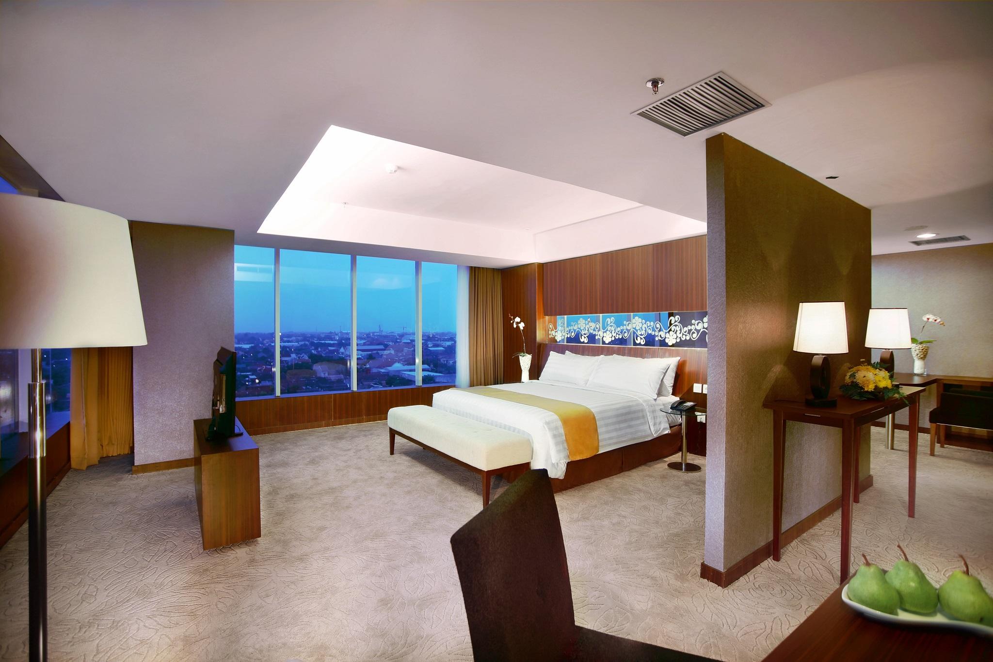 Aston Madiun Hotel & Conference Center Екстериор снимка