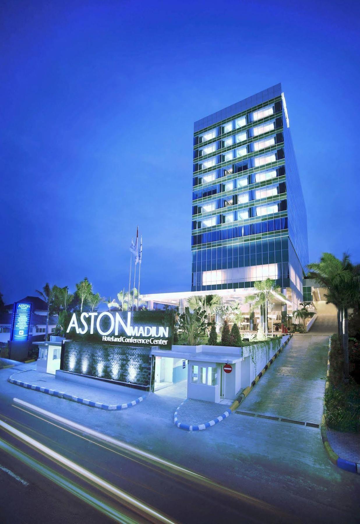 Aston Madiun Hotel & Conference Center Екстериор снимка